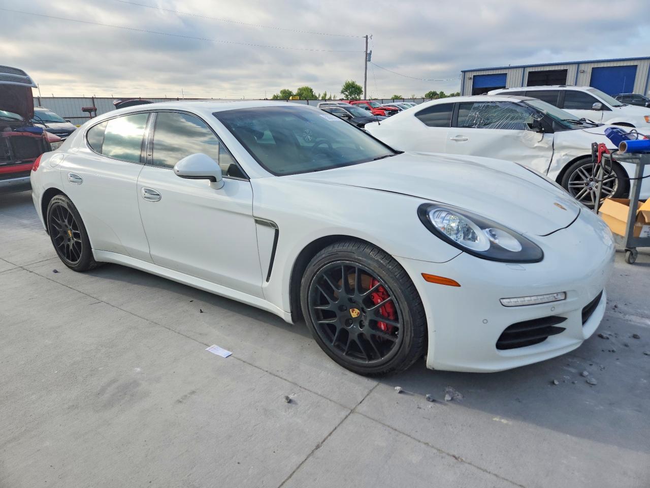 2016 PORSCHE PANAMERA Base (2WD), 4 (4WD)