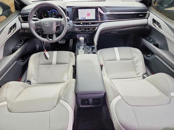2026 TOYOTA CAMRY