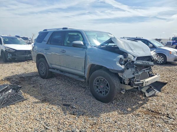2017 TOYOTA 4RUNNER