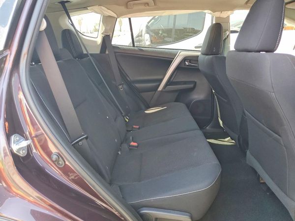 2017 TOYOTA RAV4 XLE