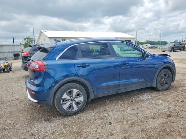 2017 KIA NIRO
