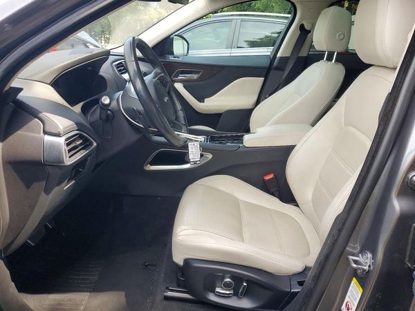 2019 JAGUAR F-PACE