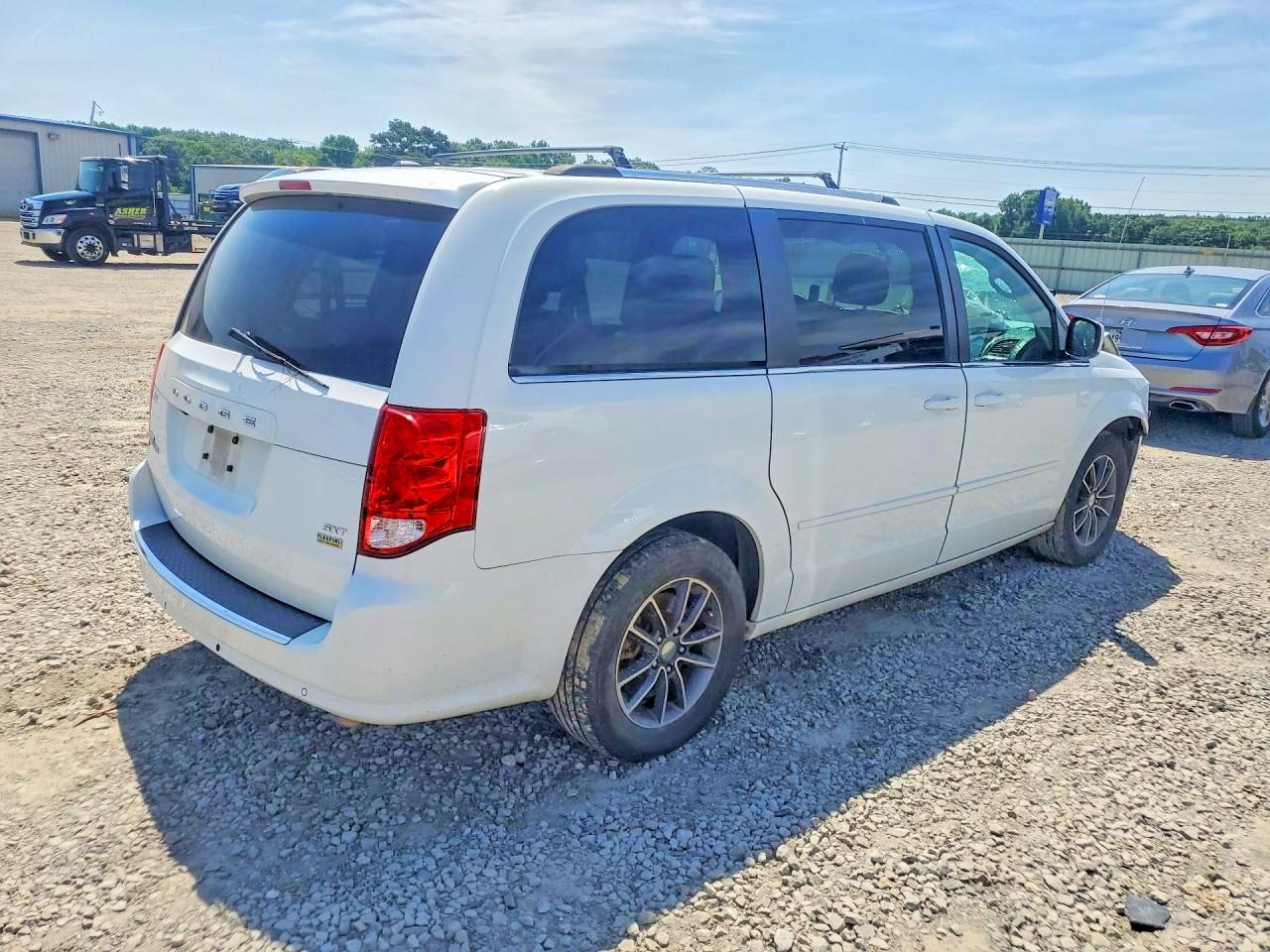 2017 DODGE GRAND CARAVAN SXT