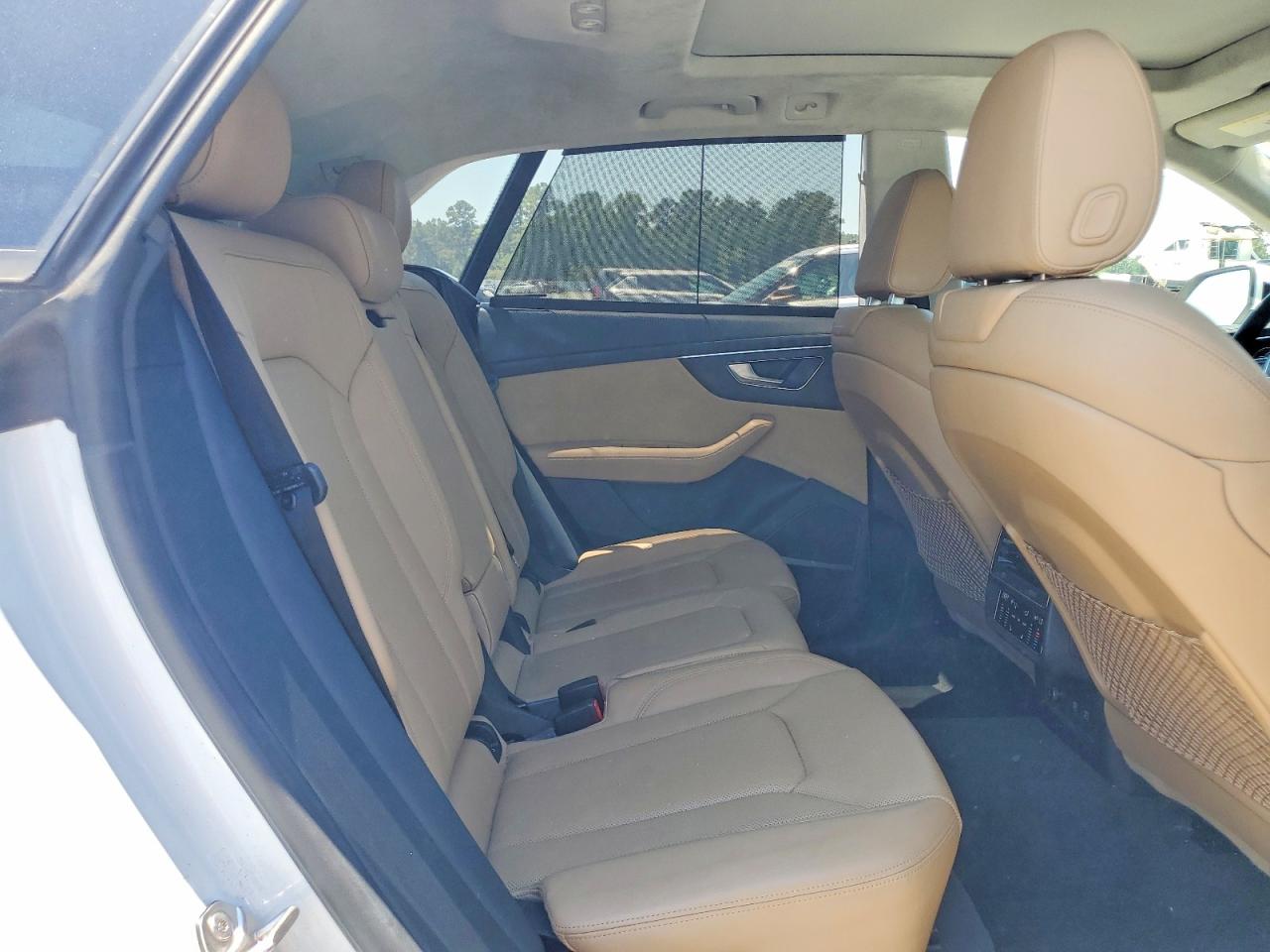 2021 AUDI Q8 quattro Prestige