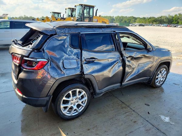 2022 JEEP COMPASS