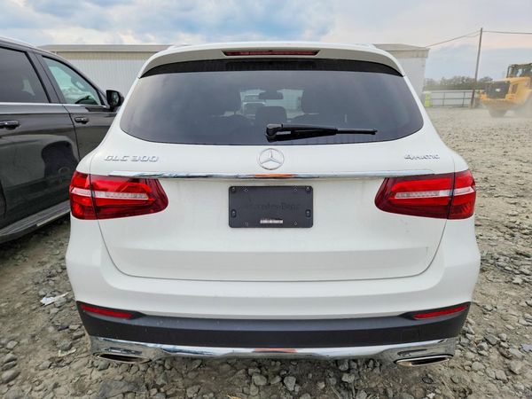 2019 MERCEDES-BENZ GLC GLC 300-4M