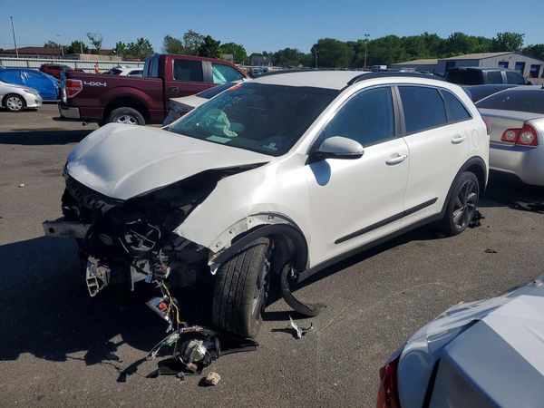 2017 KIA NIRO