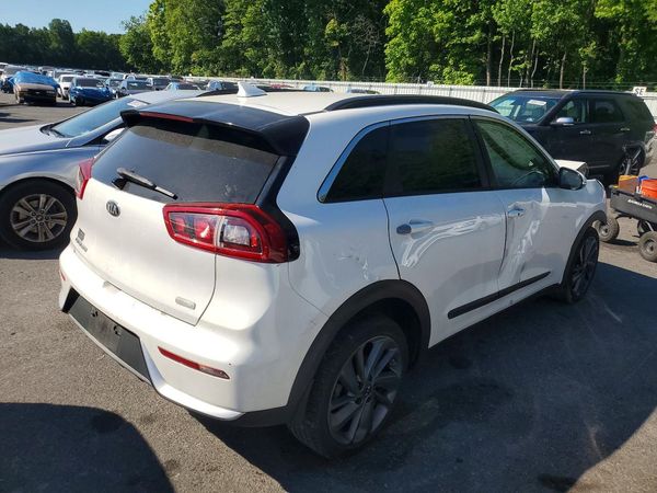 2017 KIA NIRO