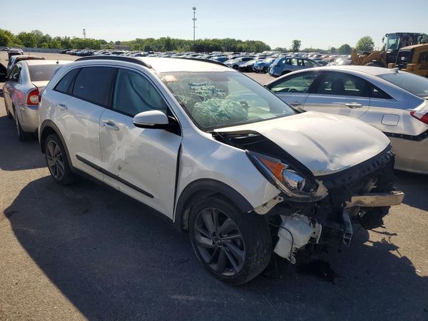 2017 KIA NIRO