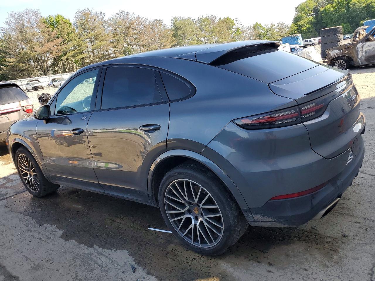2022 PORSCHE CAYENNE