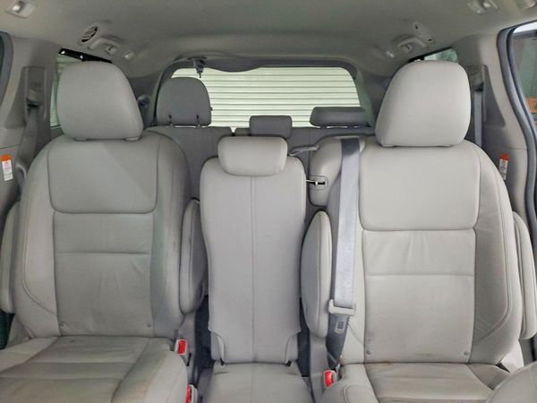 2015 TOYOTA SIENNA