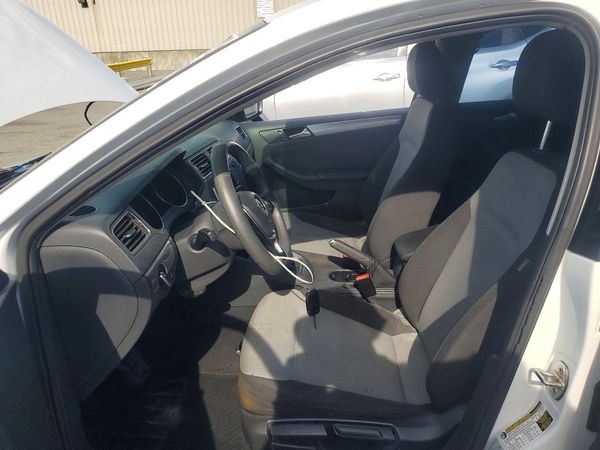 2017 VOLKSWAGEN JETTA