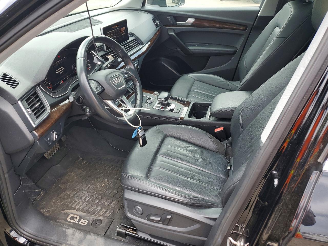 2020 AUDI Q5 quattro Premium Plus