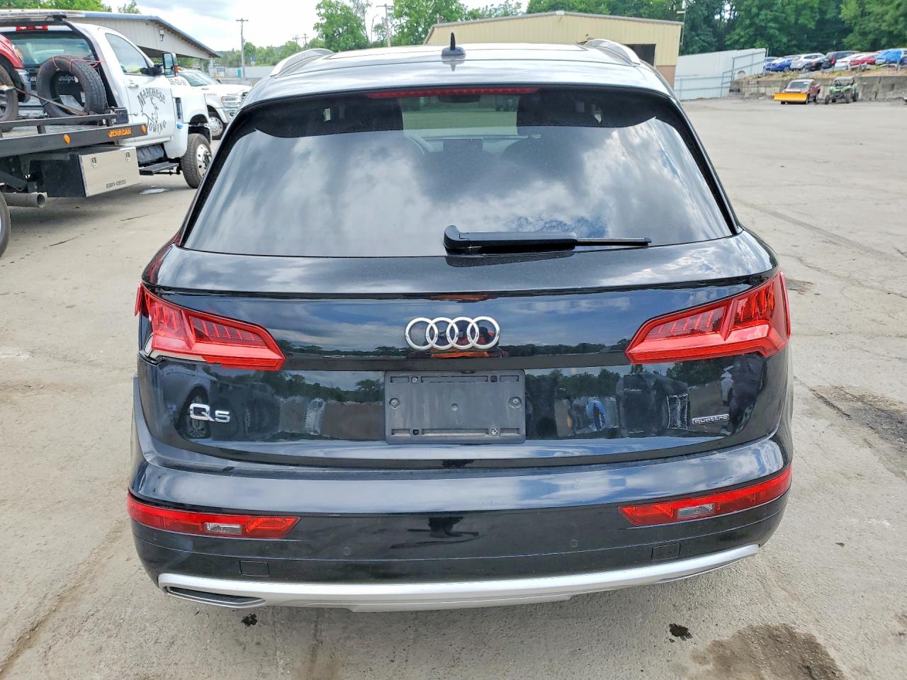 2020 AUDI Q5 quattro Premium Plus