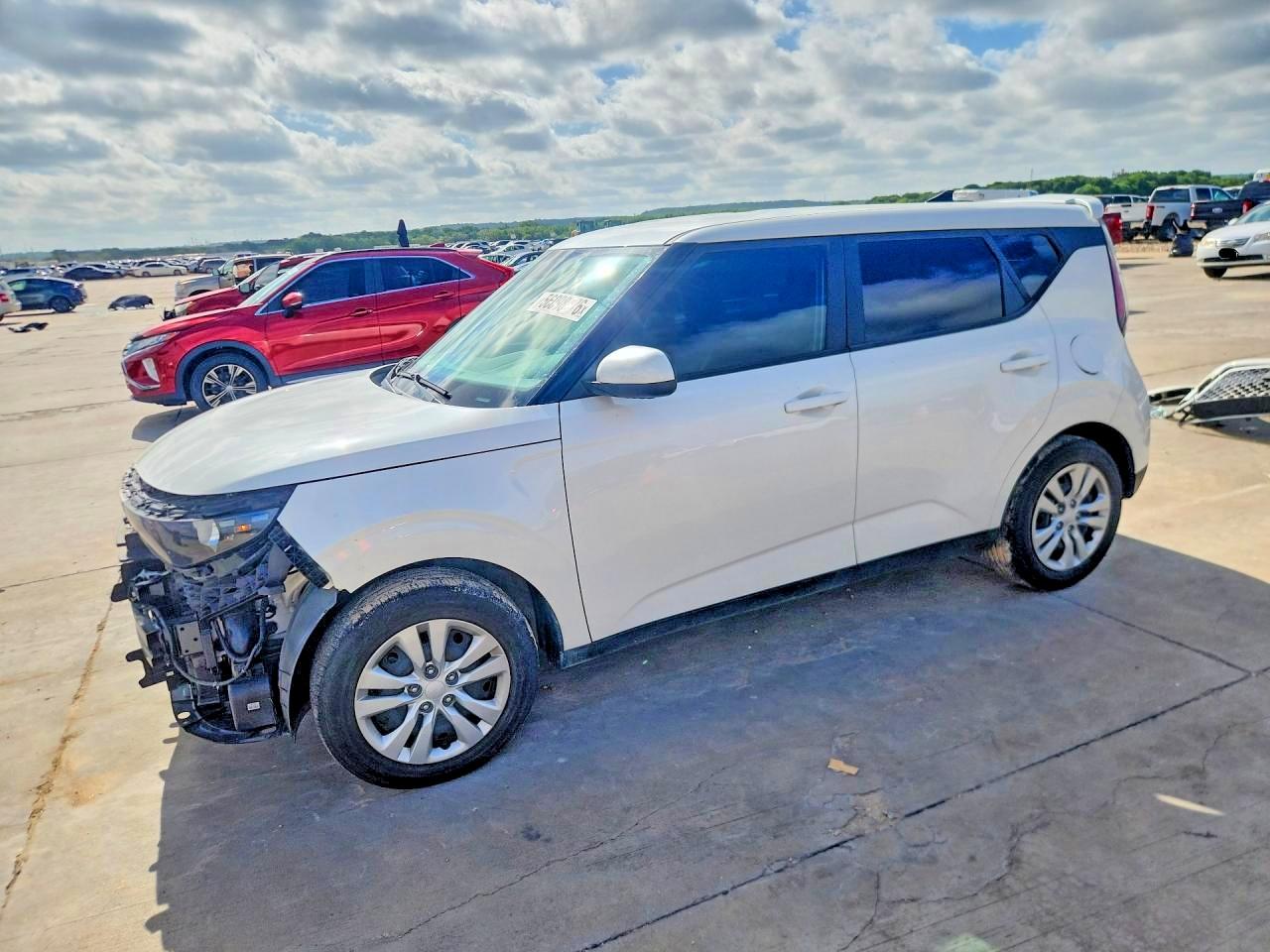 2023 KIA SOUL LX, S