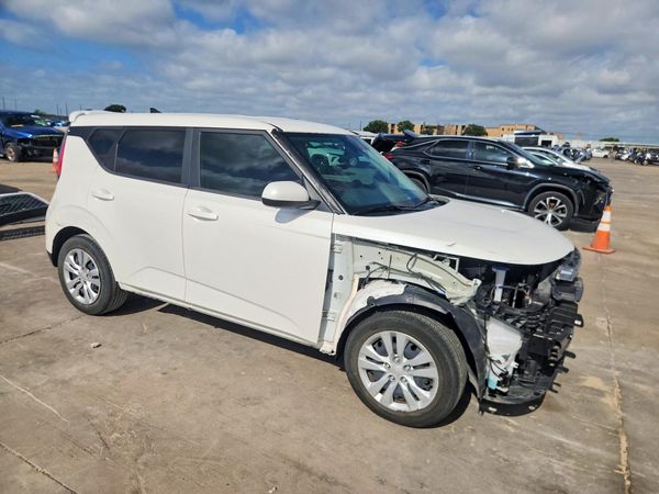 2023 KIA SOUL LX, S