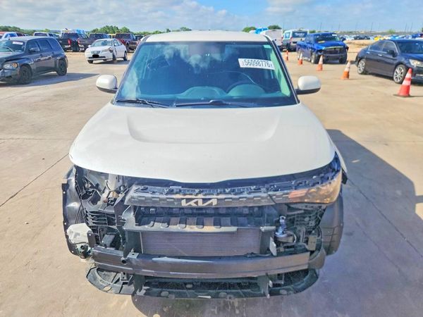 2023 KIA SOUL LX, S