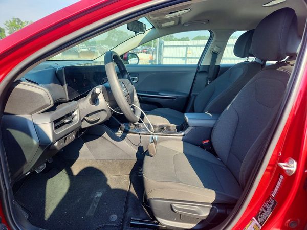 2025 KIA K4 LX, LXS