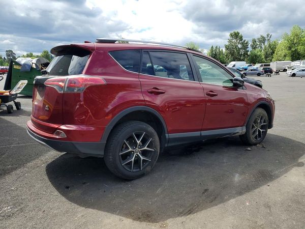 2018 TOYOTA RAV4 SE