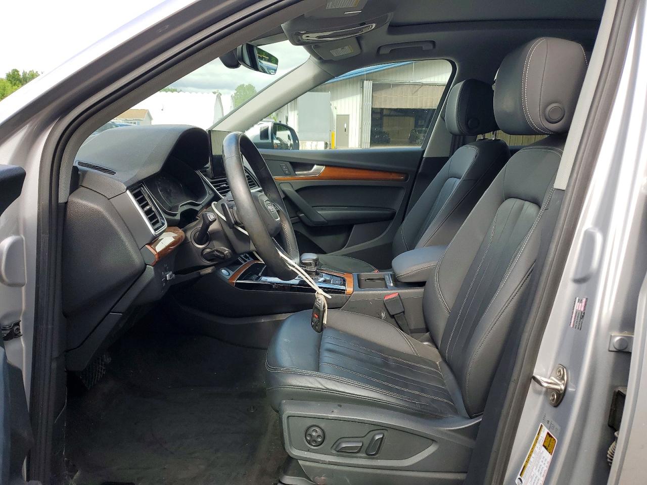 2021 AUDI Q5 quattro Premium