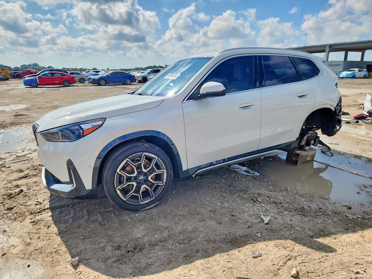 2025 BMW X1