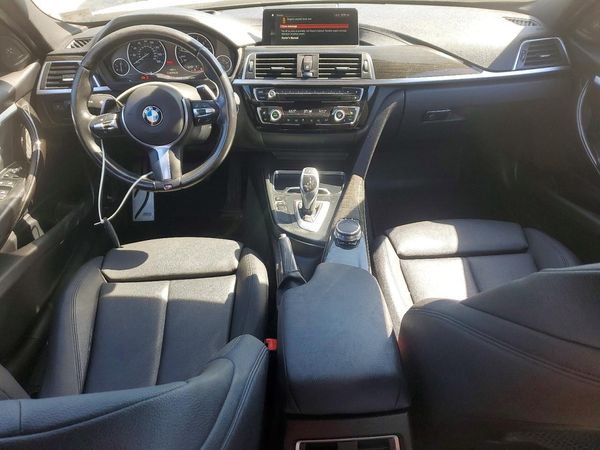 2018 BMW 330 xDrive SA