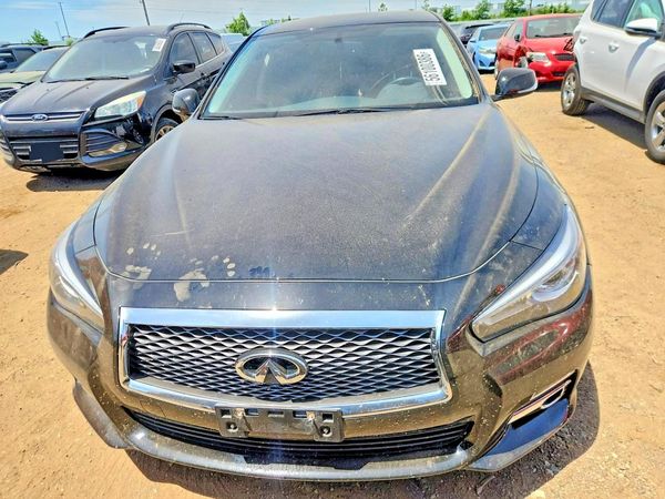 2015 INFINITI Q50