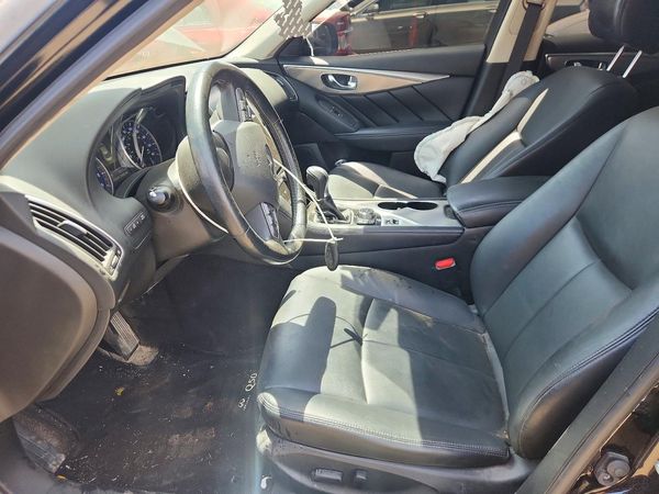 2015 INFINITI Q50
