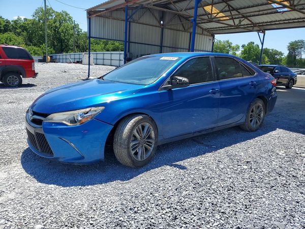 2017 TOYOTA CAMRY