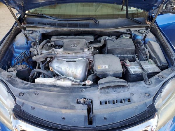 2017 TOYOTA CAMRY LE/SE/XLE/XSE — Engine bay