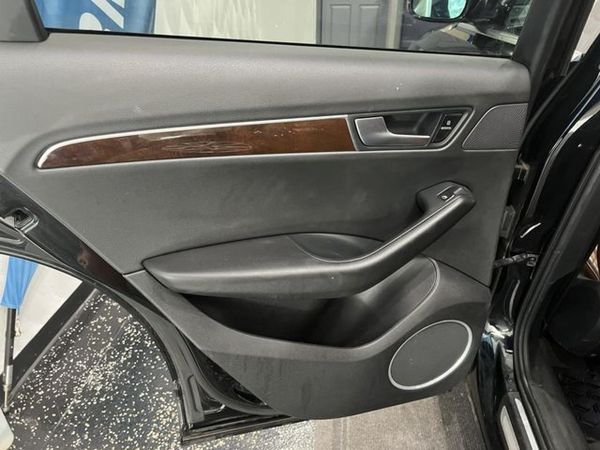 2012 AUDI Q5