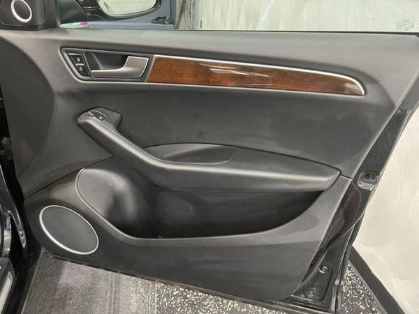 2012 AUDI Q5