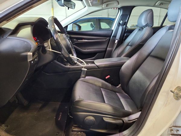 2020 MAZDA 3
