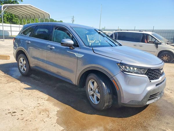 2022 KIA SORENTO LX
