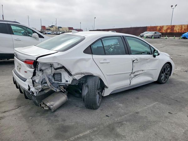 2024 TOYOTA COROLLA