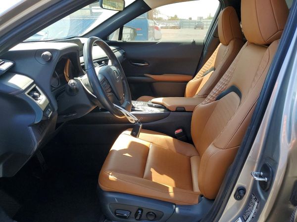 2021 LEXUS UX 250h Base