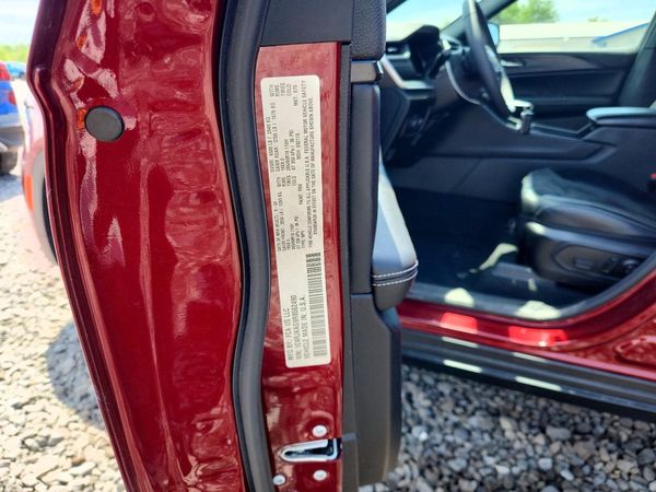 2024 JEEP GRAND CHEROKEE L LAREDO 4X4
