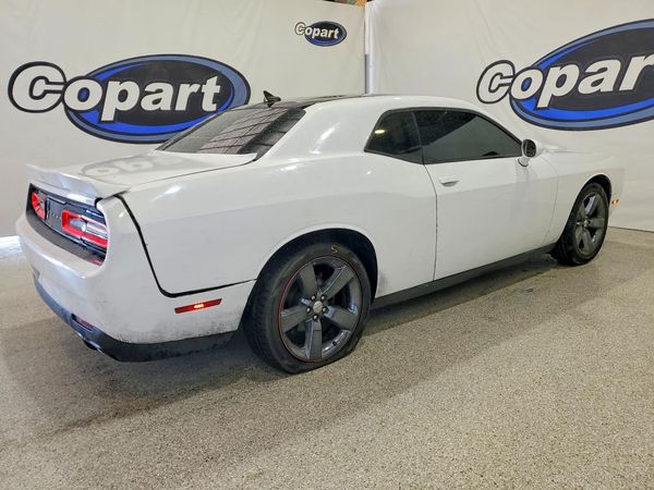 2018 DODGE CHALLENGER SXT
