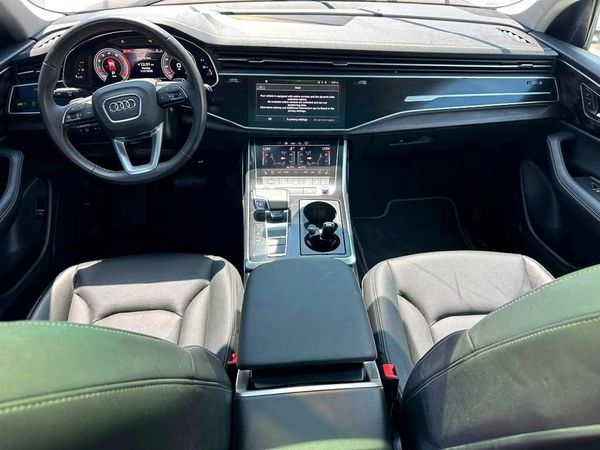 2023 AUDI Q8