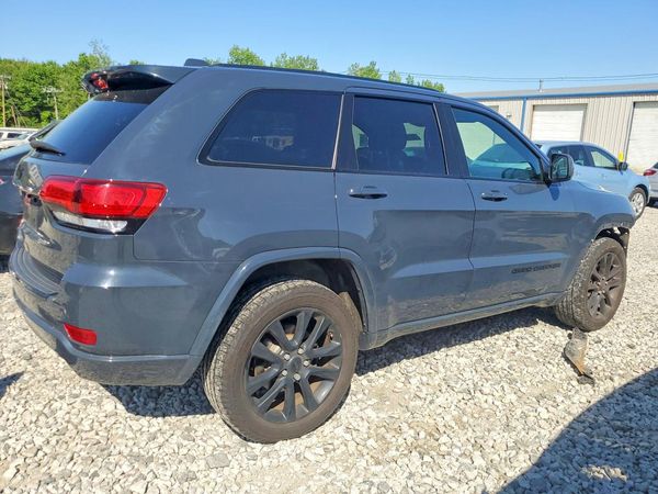 2018 JEEP GRAND CHEROKEE LAREDO 4X4