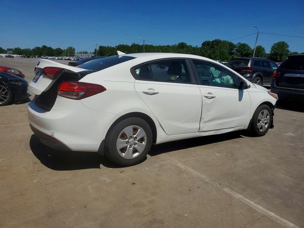 2018 KIA FORTE LX Base