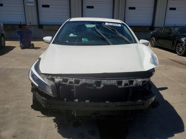 2018 KIA FORTE LX Base