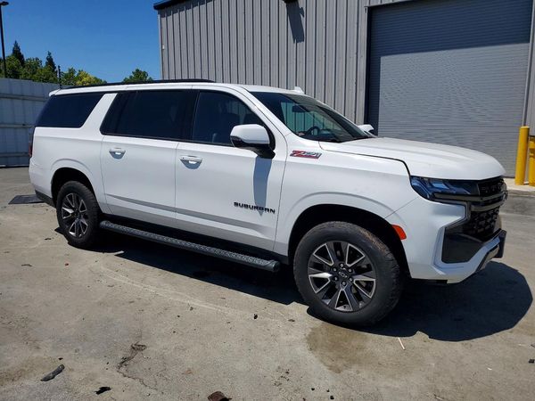 2021 CHEVROLET SUBURBAN Z71 — Passenger 3/4