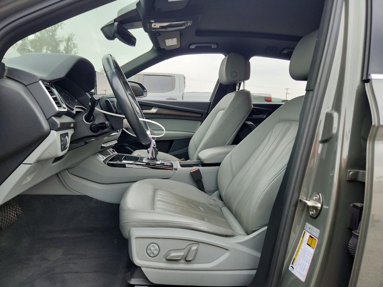 2023 AUDI Q5 S Line quattro Premium