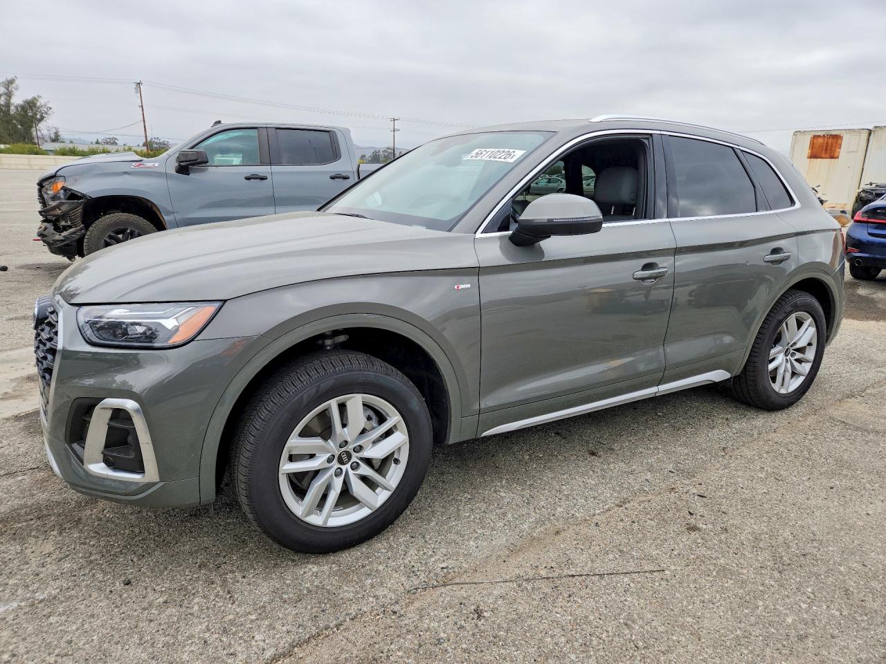 2023 AUDI Q5 S Line quattro Premium