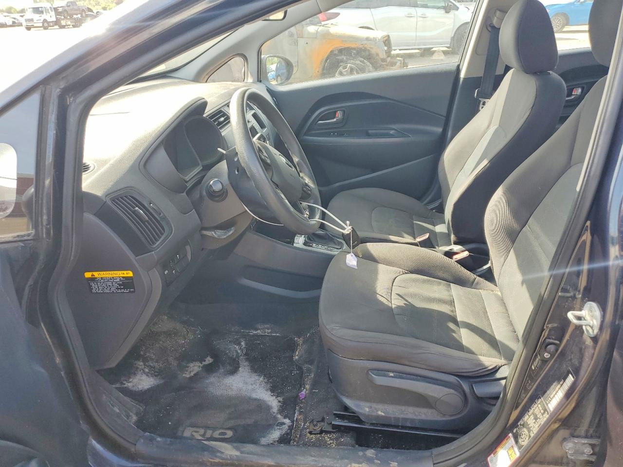 2015 KIA RIO GL - Middle-low