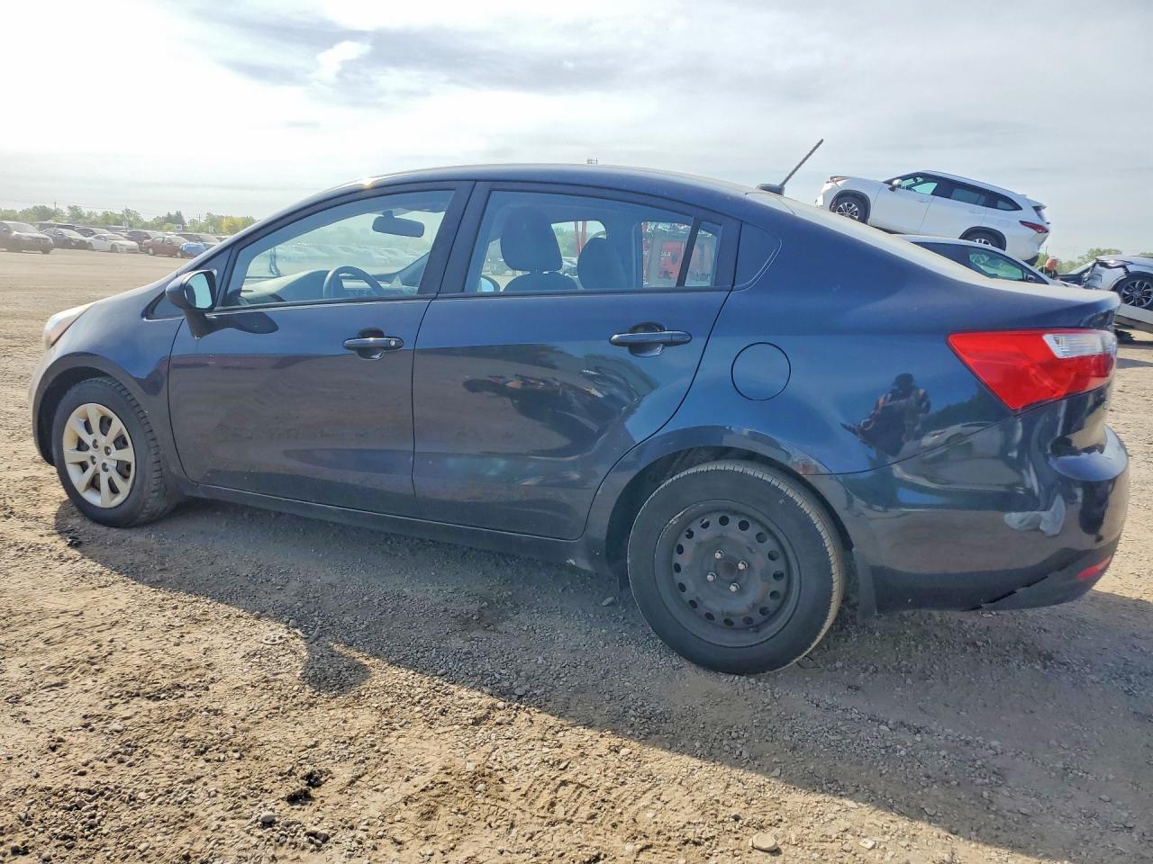2015 KIA RIO GL - Middle-low
