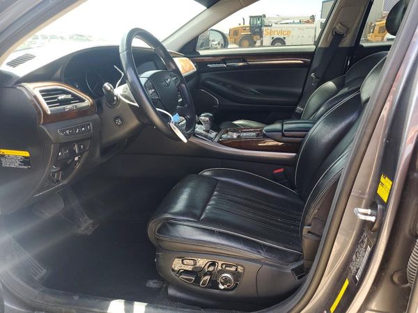 2017 GENESIS G90