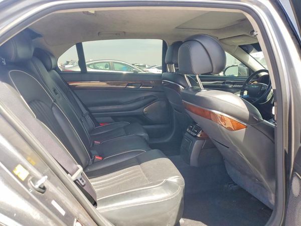 2017 GENESIS G90