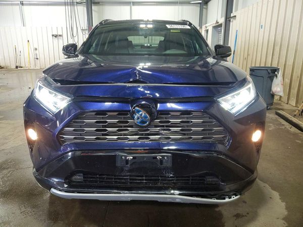 2019 TOYOTA RAV4 XSE HV 4WD